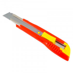 Нож Remocolor Стандарт 18 мм 19-0-221